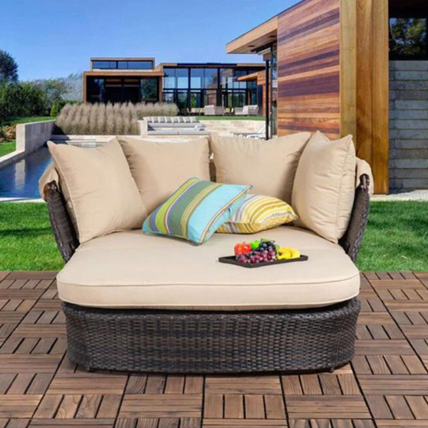 Dani Outdoor Poolside Sunbed With Cushion Daybed (Brown)
