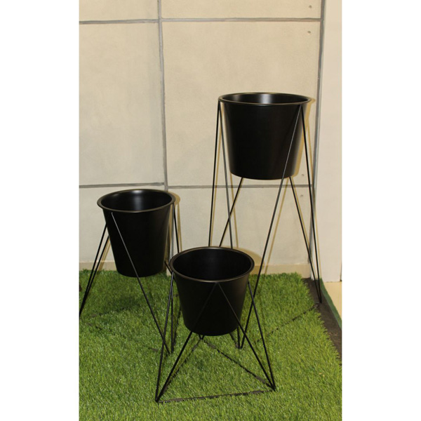 Planter with stand set of 3 ( Black)
